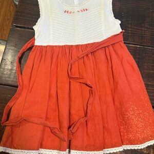 Well Dressed Wolf White orange dens size 6 play